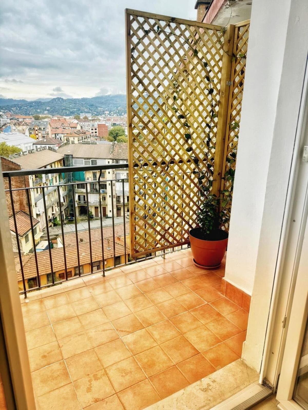 Gianduja - Attico Con Terrazzo Turim Exterior foto